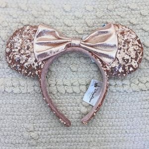 NWT Authentic Minnie Ears from Disneyland